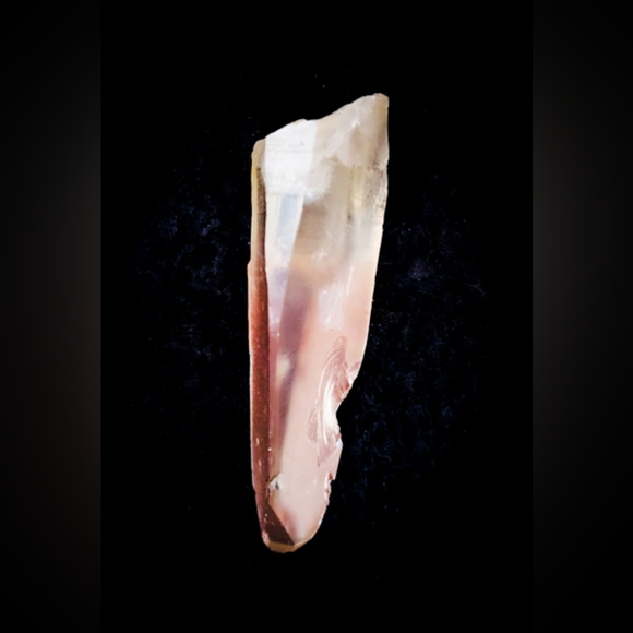 Yellow Lemurian Point - X-Large - High Quality Crystal - Pagan Wicca Alter Tool - Picture 1 of 4
